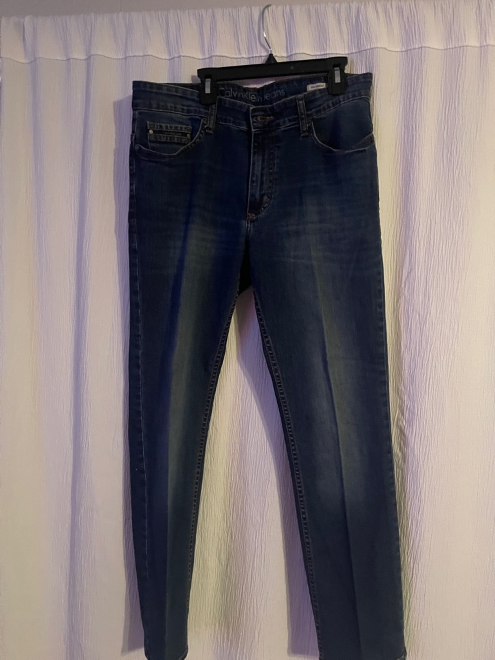 Calvin Klein Women's Navy Skinny Jeans